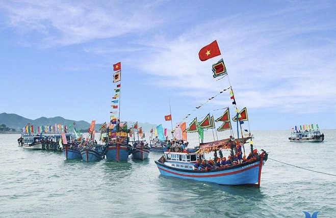Đảo Cù Lao Xanh cùng nét văn hóa truyền thống - Lễ hội Đình Làng